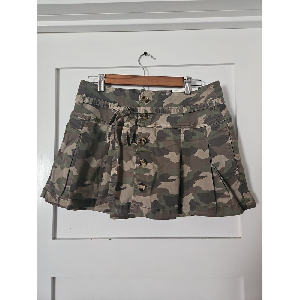 American Eagle Camo Low-Rise Mini Skort Size 6 NWT Pleated Utility Y2K 28W